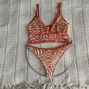 Auden Women’s Size Medium Orange & White Zebra Bralette and Thong Set Lingerie